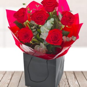 6 kisses valentines gift bag